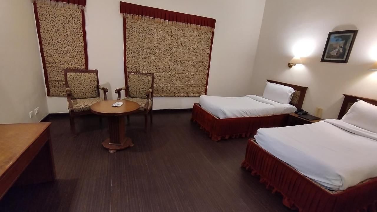 Hotel Sepal Bathinda Exterior photo